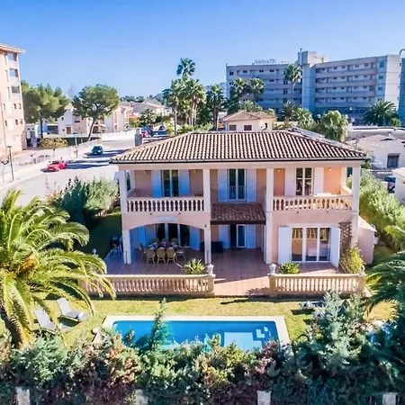 Villa Lago *